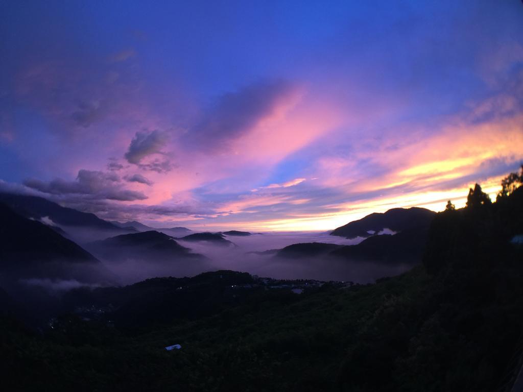 Cingjing Four Seasons B&B Nhân Ái Ngoại thất bức ảnh
